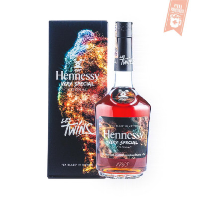 Hennessy VS 0,7l 40% by Les Twins